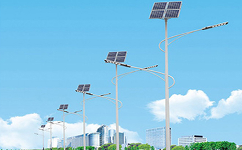 北方冬季阿克塞太阳能路灯的保养要点