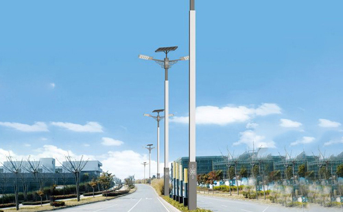 科学维护让太阳能阿克塞LED路灯使用寿命突破15年